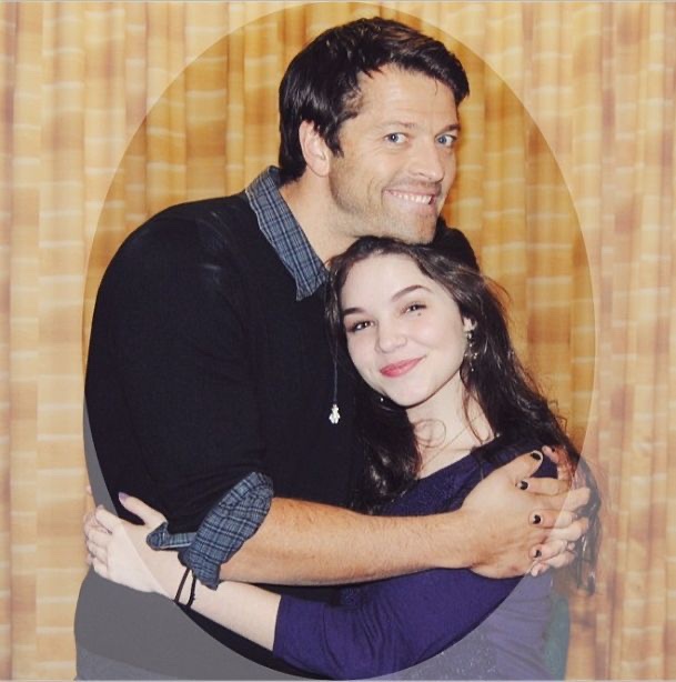 happiest of birthdays to a person who goes out of his way to leave every room a little happier than he found it. @mishacollins ❤️