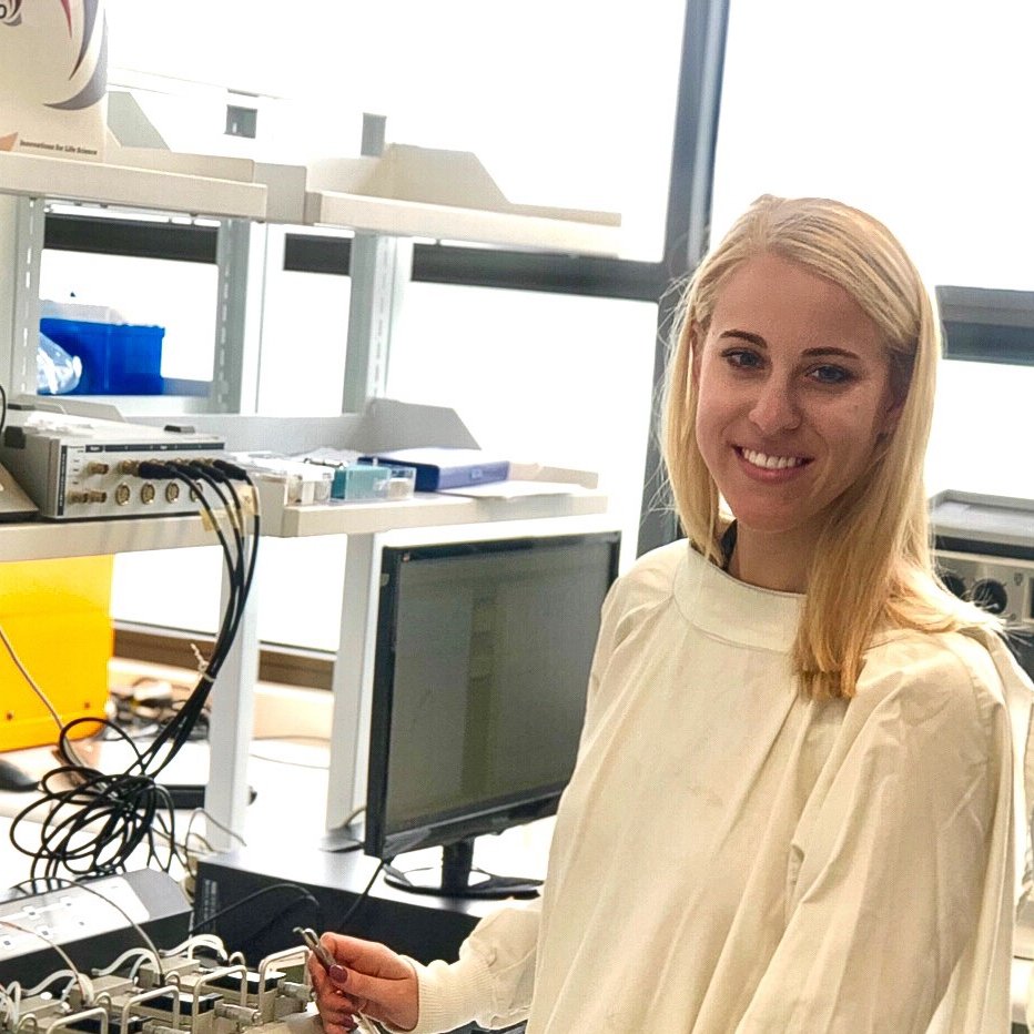 Go_SARC's tweet image. Introducing our new Vice President of GoSARC, @danielledebru9! :)

Danielle is in the final stages of completing her PhD in Medical and Biological Science &amp;amp; takes a particular interest  in unraveling complex mechanisms in sarcopenia!

Welcome Dani!