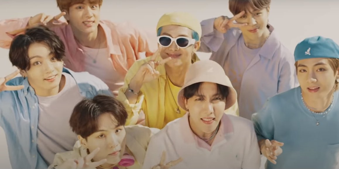 BandwagonAsia's tweet photo. BTS’ newest music video for ‘Dynamite’ surpasses 10 million views in just 20 minutes of its release! 🎉
#BTS_Dynamite  #DynamiteToday #DynamiteMV 
https://t.co/rRVsin1xy7 https://t.co/KaV1Rx8hbL