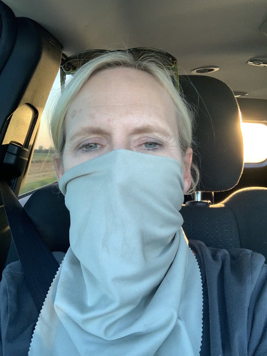 ReneeTeague2's tweet photo. Going to $ store to buy duct tape in colors for the situpons my seminar students made at school today, but forgot my mask. Thank goodness I have a rag in the glove box for drying my car! #teacherlife https://t.co/q4iYcvQpTR