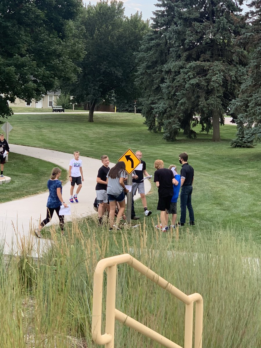 It was a great kickoff to our 20/21 year! Thanks to everyone who came out! If you missed it just stop by Mrs. Hinrichs’ room and grab some info! #aurorahuskies #nefccla