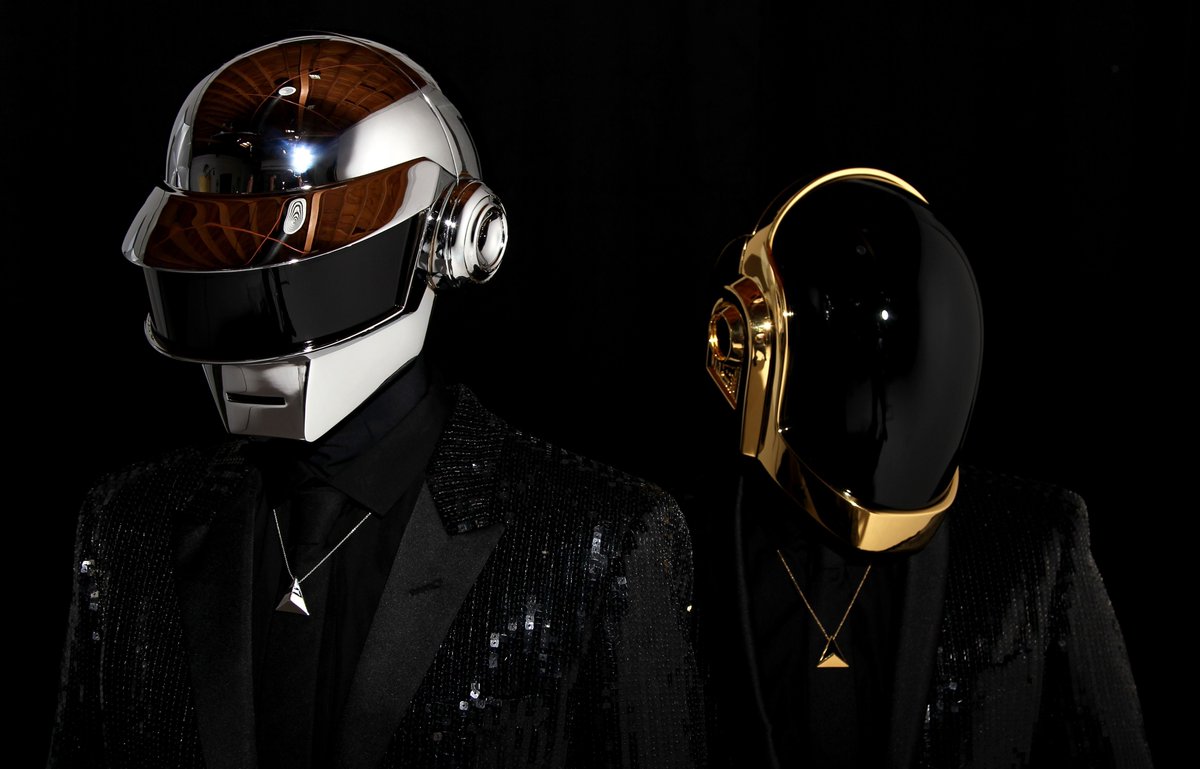A wide array of artists have sampled ELO on tracks including Company Flow, The Pussycat Dolls, and Daft Punk.