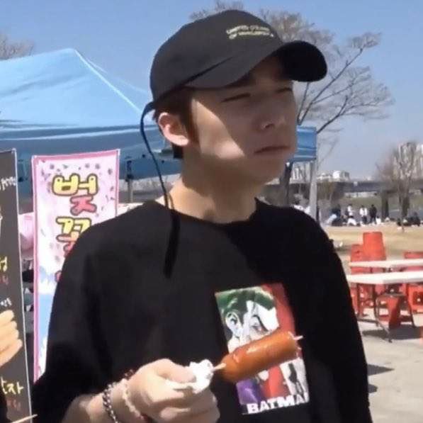 HailHwi's tweet photo. Don't forget to eat today! ❤️😁

#SF9 #HWIYOUNG #에스에프나인 #휘영 @SF9official https://t.co/qoJAa4WTXk