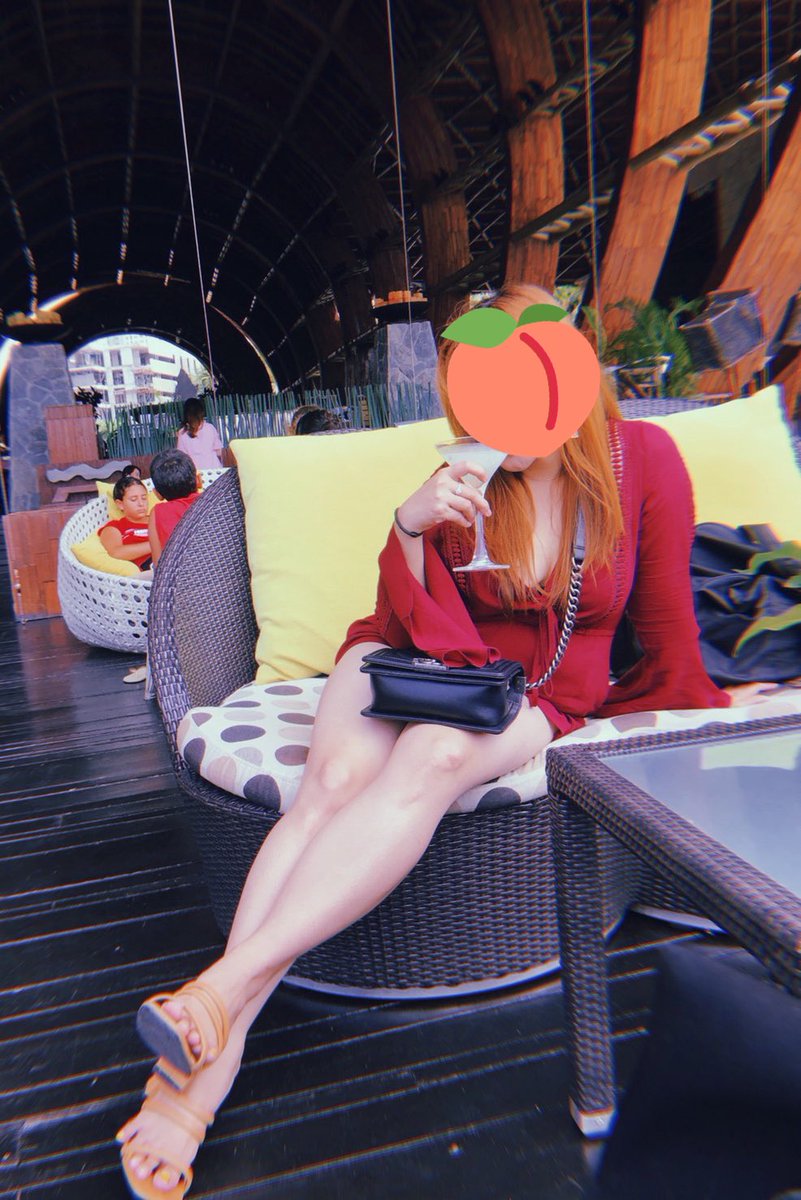 nananaz19's tweet photo. 그냥 심심해ㅠ 
#뚱녀 다이어트하자💪🏻 https://t.co/haVa0yQAh6