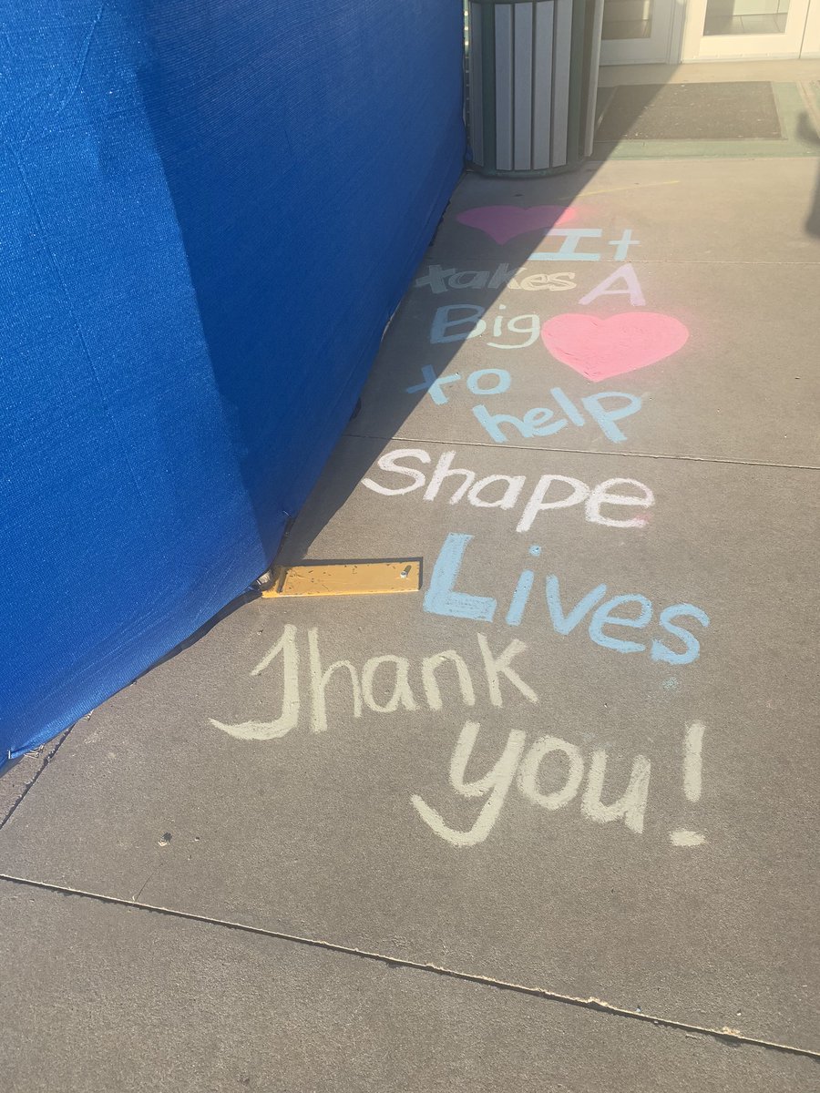 What an awesome surprise I found today <a href="/EubanksDragons/">Eubanks Intermediate</a>!  I’m so glad I parked out front this morning.  It started my day off right!  #EISFamily