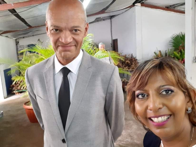 Lynda_Savaranin's tweet photo. Quand la Vice Présidente @LE_CREFOM La Réunion rencontre @ClaudeRibbe conseiller du ministre @lesoutremer @SebLecornu @gouvernementFR @EmmanuelMacron dans mon Est natal🌎 #intantselfie Pensée à @karampatrick président d'honneur et fondateur #crefom @samiabadat @NicolasSarkozy https://t.co/zNkj0YS478