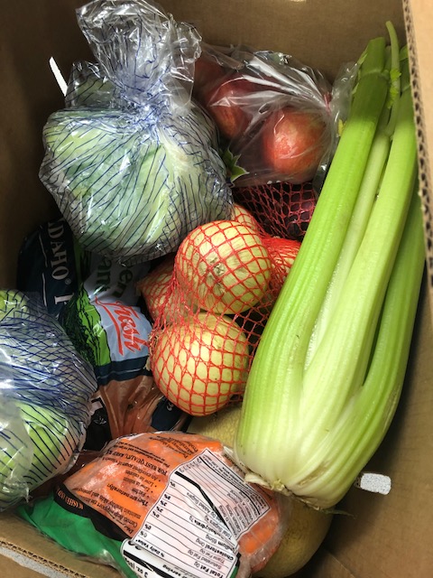 laspositaslions's tweet photo. A HUGE thank you to Second Harvest of OC - distribution @laspositaslions of food today was fantastic! Over 150 families served. Thank you to @LPLions_Liaison and all our volunteers for making this happen!! @DrC_LaHabra #lhcsdcommits https://t.co/l7mKl6izAe