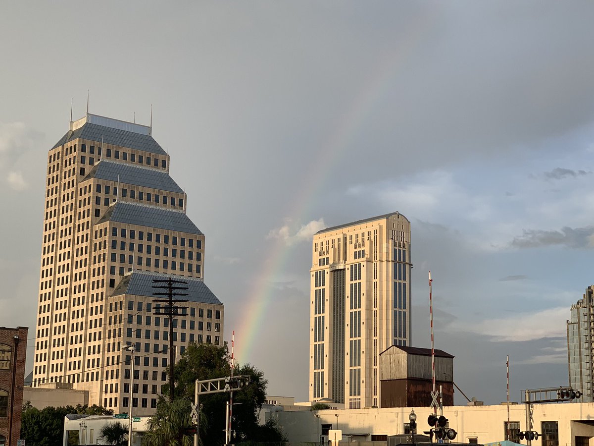 Sideshow tweet media