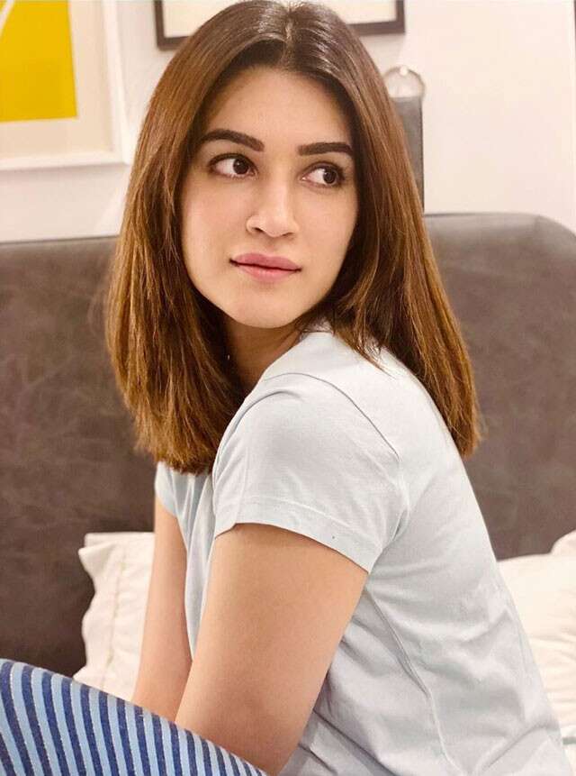 Day 32:fav dp that ive used  @kritisanon