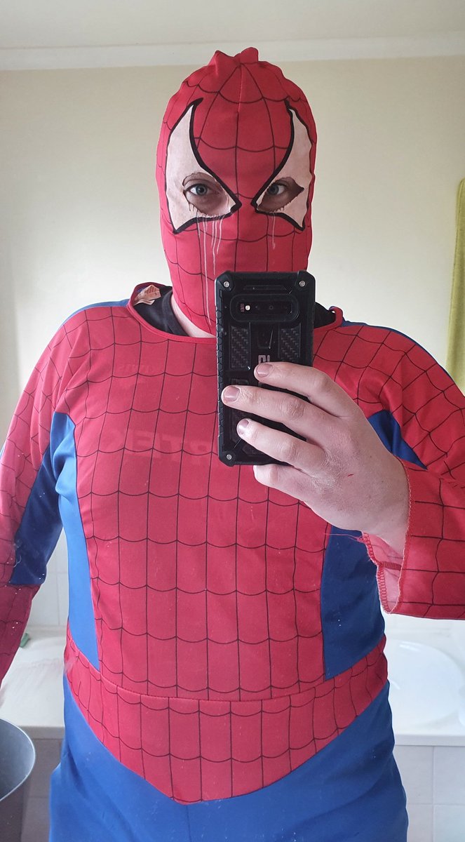 eagleeyevisuals's tweet photo. Having a bit of a tidy up at home today.
Found my NRL Nines outfits.
#GlizzyGladiator
#FatSpiderman https://t.co/lPrIsGg3t1