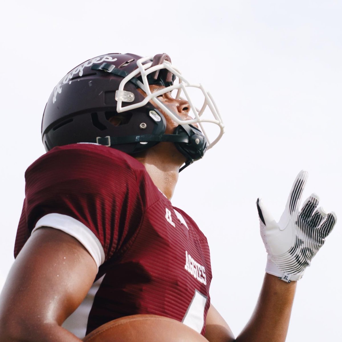 Photography for HHS football ➟ <a href="/JaydenLoving1/">Jayden Loving</a>
