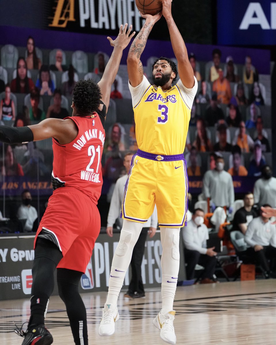 AntDavis23 takes the floor in the Undefeated x Nike Kobe 5