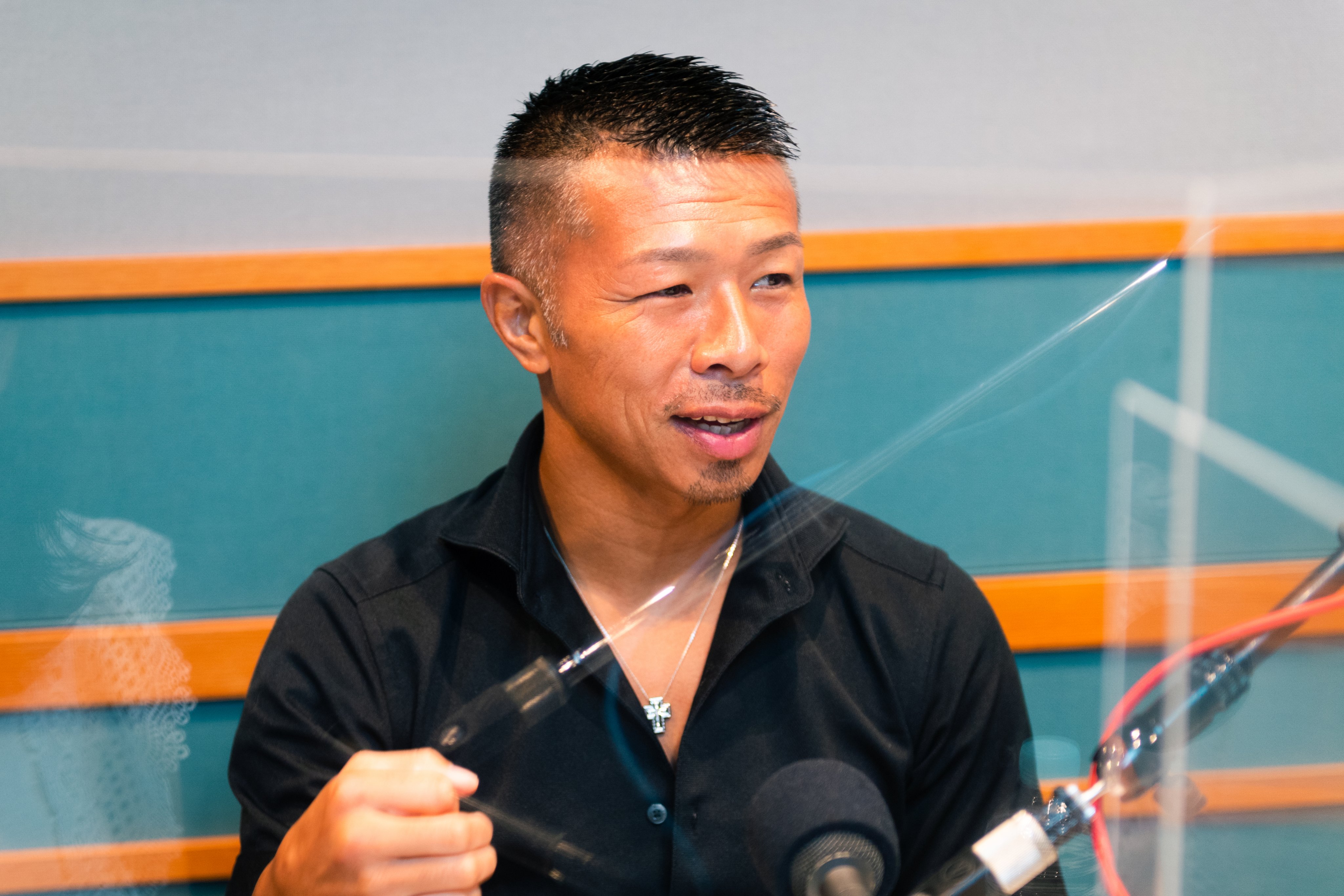 あきなお アッキー リスナーなっちゃんさんへ 指導者との思い出 卒業の際に 竹刀 寄せ書きを頂きました 先生からは かっこよく生きろ と書いてありました 今は 私の人生のテーマになりました それをテーマとして生きているんだもんね 格好いい