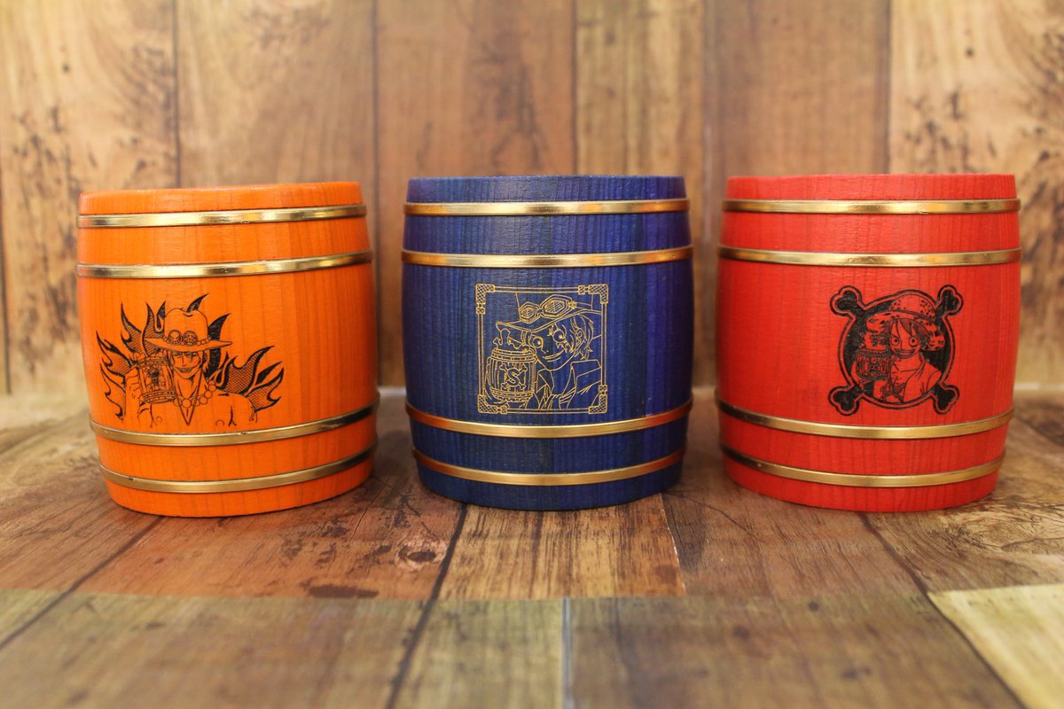 One Piece麦わらストア渋谷本店 No Twitter 再入荷 3兄弟乾杯 木樽ジョッキ 380ml エース サボ ルフィ 各7 480円 税込 好評発売中 麦わらストア Onepiece
