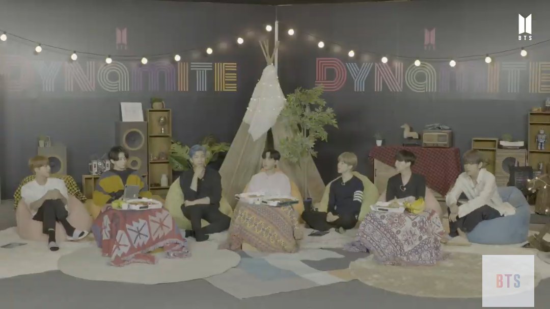 beyourxgi's tweet photo. เรีนนอะไร ผัวมาแล้ว!!!#DynamiteToday https://t.co/SCfpPtHBj1