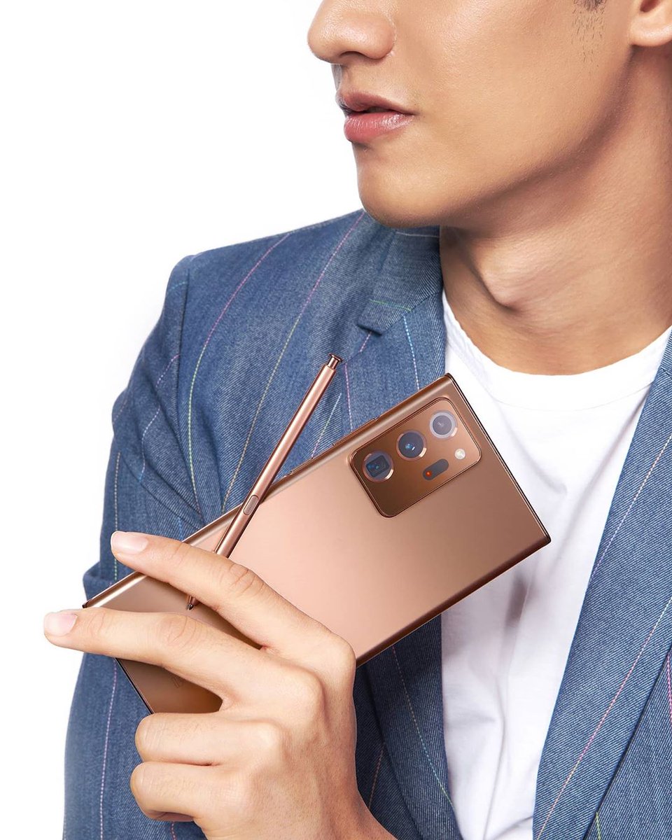 TayTawanBrazil's tweet photo. [#INFO] 21.08.20 I Atualização do #TayTawan no Instagram (@/tawan_v):
"#NoteItMyWay #galaxynote20th #TeamGalaxy" 

🔗: https://t.co/hO1YhmIa9p

@Tawan_V #Tawan_V #ชาวบ้าน https://t.co/4AcWtO2nuL