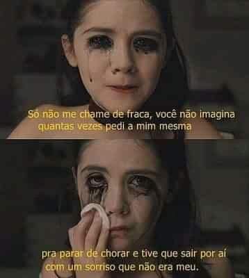 A gente vive sorrindo 
Mas o olhar pede socorro 

A gente se perde em nossa própria mente, e isso nos