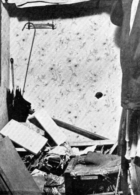 This image shows Vincenzo Peruggia’s apartment after police went through it to find the stolen Mona Lisa painting, 1911.
