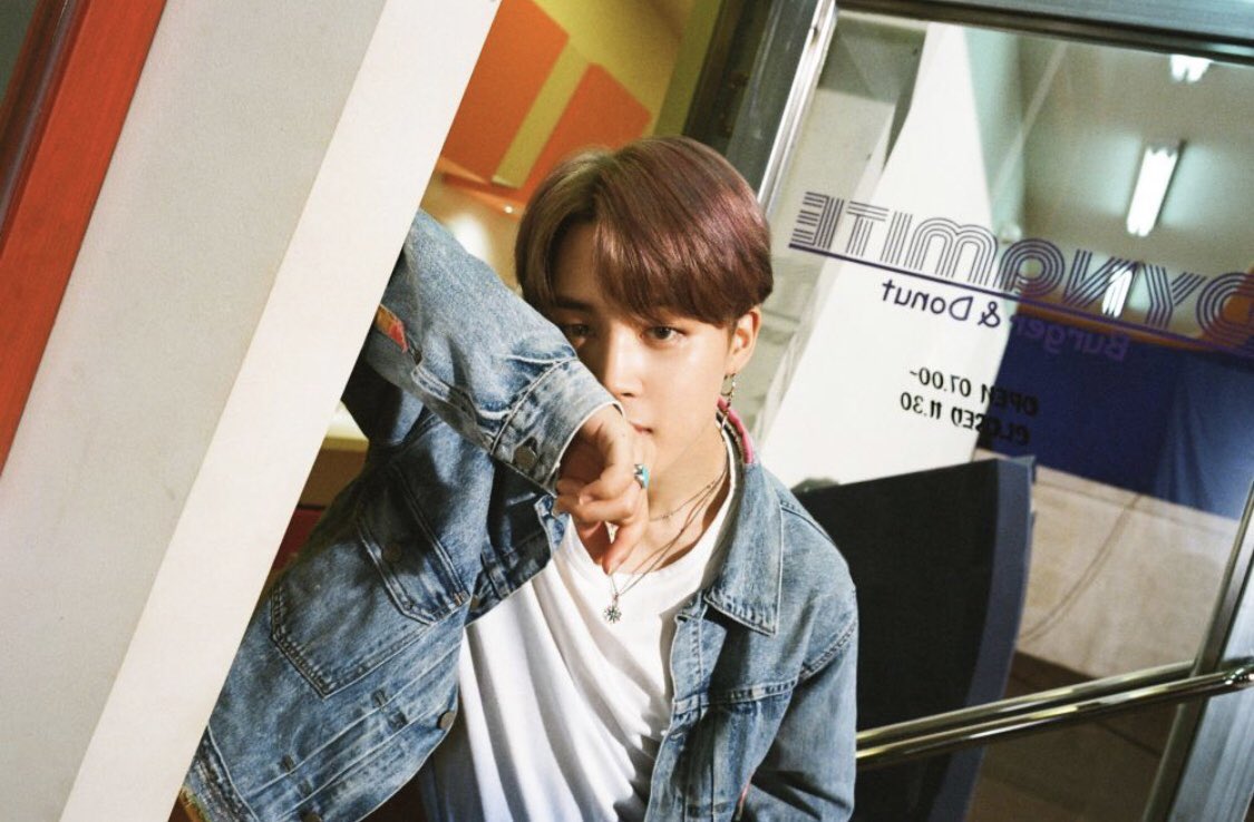 ARMYTEAMID's tweet photo. [📸]

Behind the #BTS_Dynamite 

©️eleanorbate 
#방탄소년단 #BTS @BTS_twt https://t.co/EvKuQGjB2x