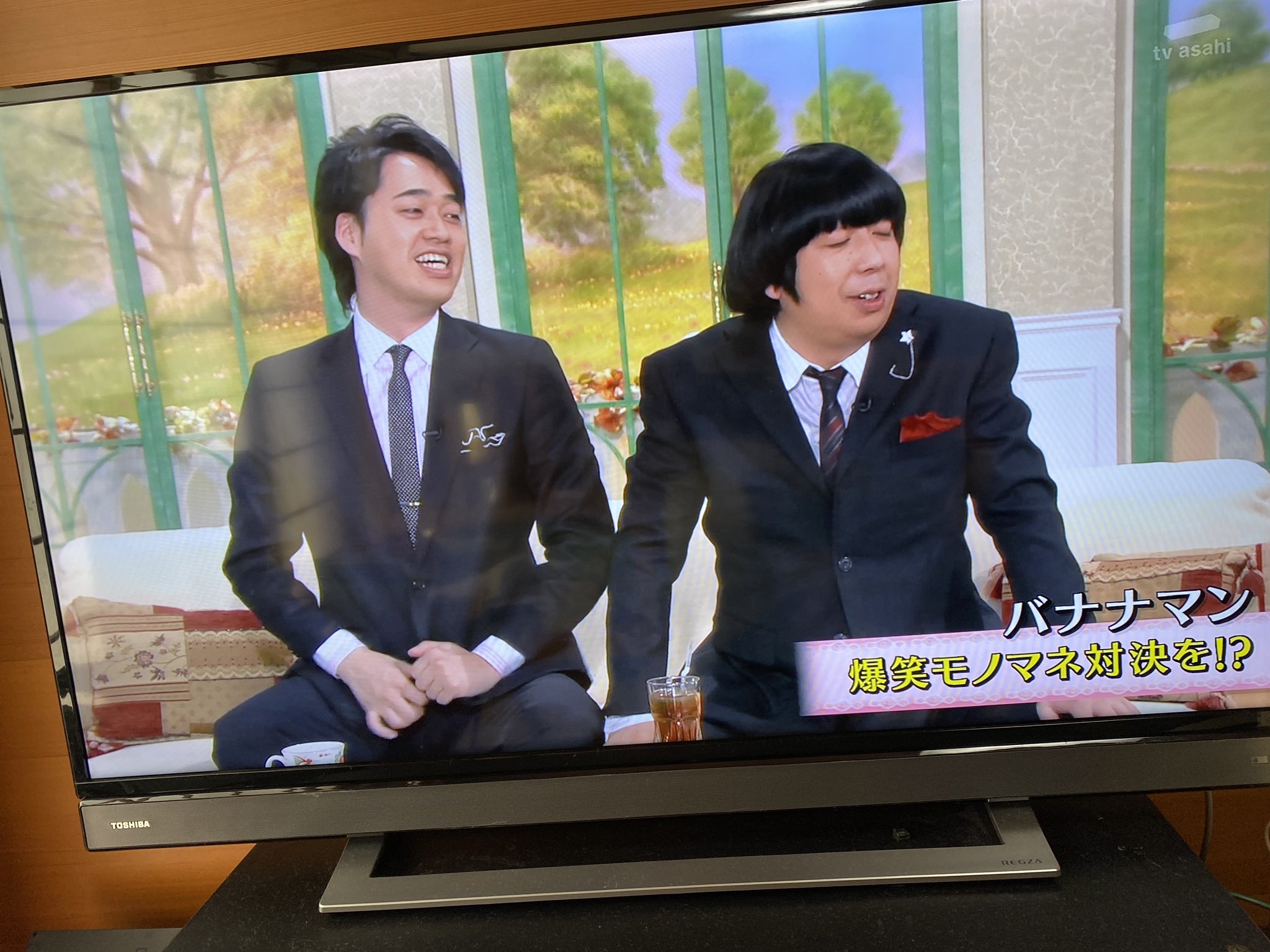 Shoko 徹子の部屋で若いバナナマン 設楽さんの髪型 大学生の時こういう髪型の人いた あの頃この髪型だった人は今大体 今の設楽さんの髪型してる カッコいい結婚したい T Co Eeeucdiowo Twitter