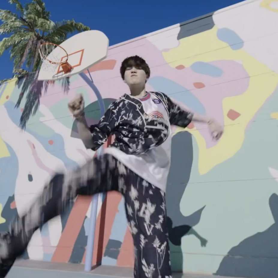 look at those spectacular shapes