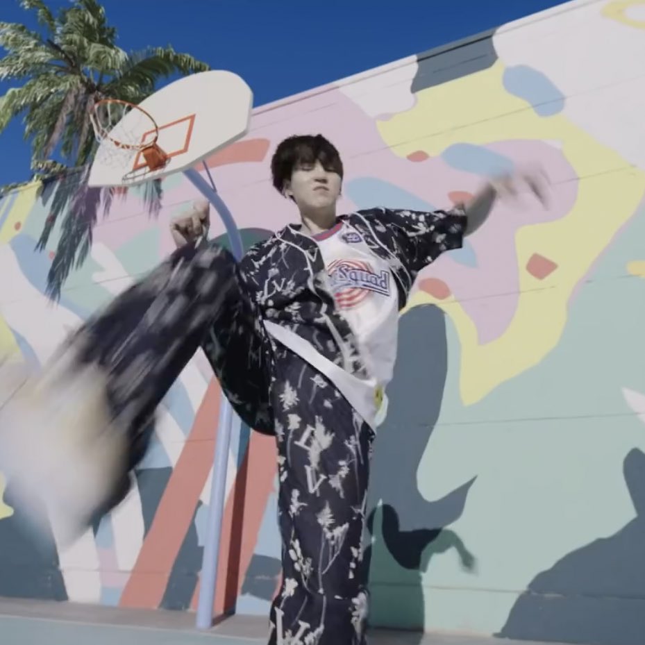 god here comes the Foot