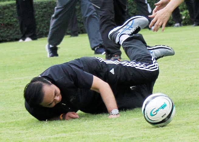 sivk_'s tweet image. แจ๊คกี้ เตะอัดมันเลยลูก