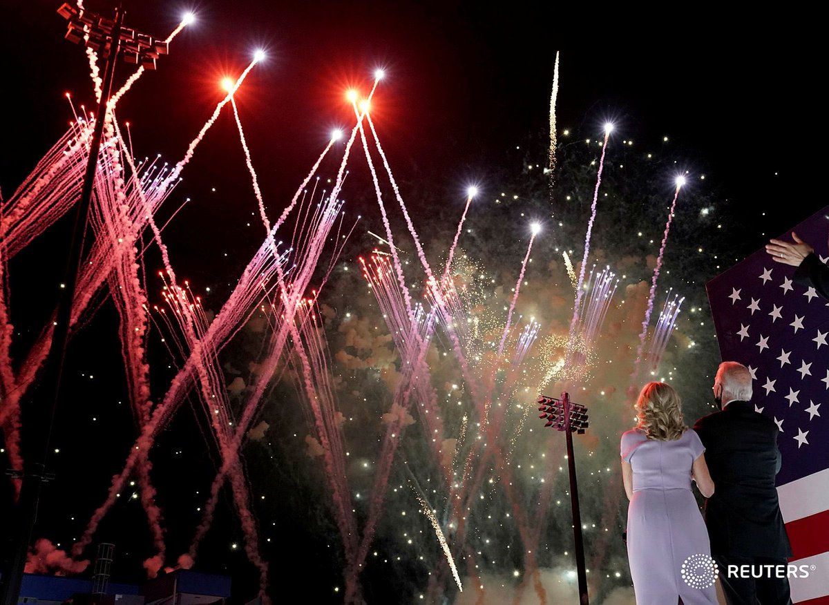 Jim Bourg On Twitter Democratic Presidential Candidate And Former Vice President Joe Biden And His Wife Jill Watch Fireworks After Biden Accepted The 2020 Democratic Presidential Nomination During The 4th And Final