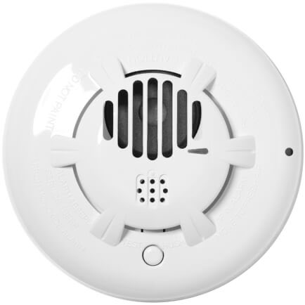 Read this tweet. It might save your life. Carbon monoxide (CO) poisoning kills about 400 people yearly and causes 50K visits to the ER per  @CDCgov l. I need to tell you what happened to me... btw buy a CO detector. 1/7