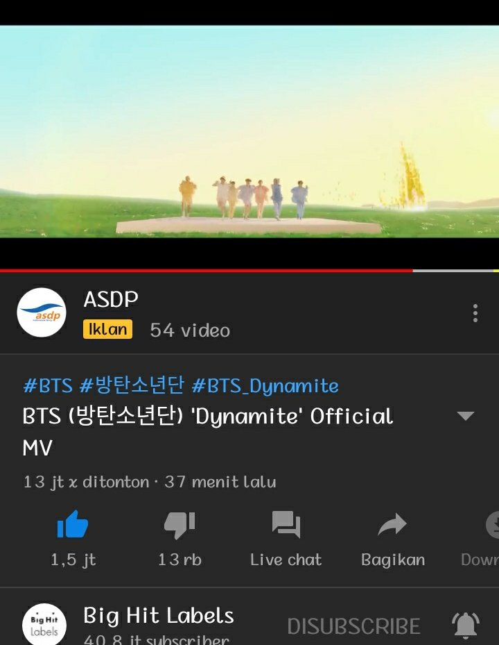 irabsmlamphi's tweet photo. Mv-nya bagus banget fiks gua pas nonton gak berhenti teriak" mana orang"pada jumatan, tertampar visual OT7 💜💜 
#DynamiteToday https://t.co/uVvBnpkwwn