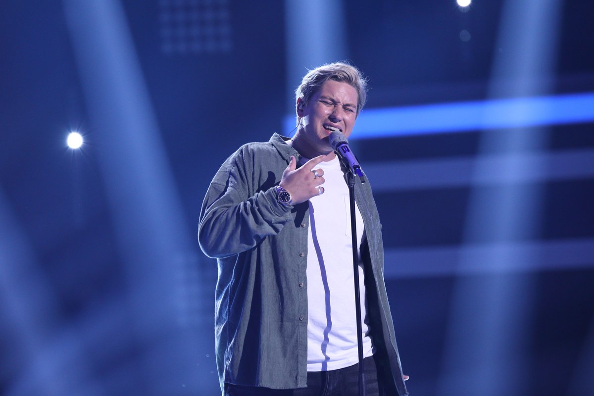 Rtl On Twitter Der Mann Kann Singen Unsere Icsyv Jury Schatzte Sanger Marius Bear Am Dienstag Als Bluffer Ein Heute Feiert Der Appenzeller Platz 1 In Den Itunes Charts Der Schweiz Mit Seinem Cover Song marius bear