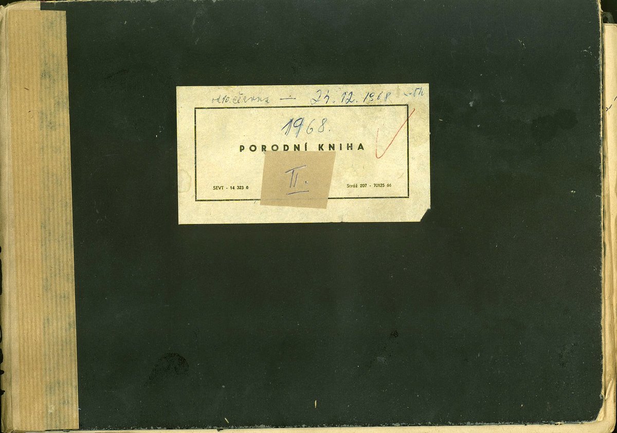 21. 8. 1968 / Den, který je v naší historii vepsán černým i krvavým písmem. I v tento neblahý den se u nás rodily děti - tři kluci a jedno děvčátko. Dnes jim je 52 let. Vše nejlepší a doufáme, že se vám dobře vede. Vše dobré přejeme i celé ČR a věříme, že už žádný Srpen nezažije.