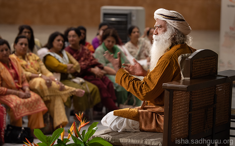 SadhguruJV's tweet photo. We need the women of the world to participate in creating a gentler economy. Only in a balance between the masculine and the feminine can there be a holistic world. #SadhguruQuotes https://t.co/Vf8ny3QmY4