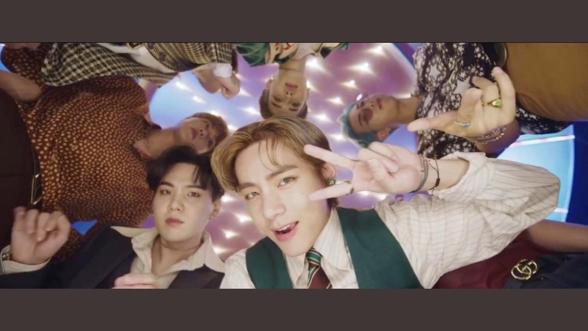 CocoVahe's tweet image. Those people on ytb who spamming dynamite really annoy me are they jealou of bts hard work this dont even have respect they disgust me