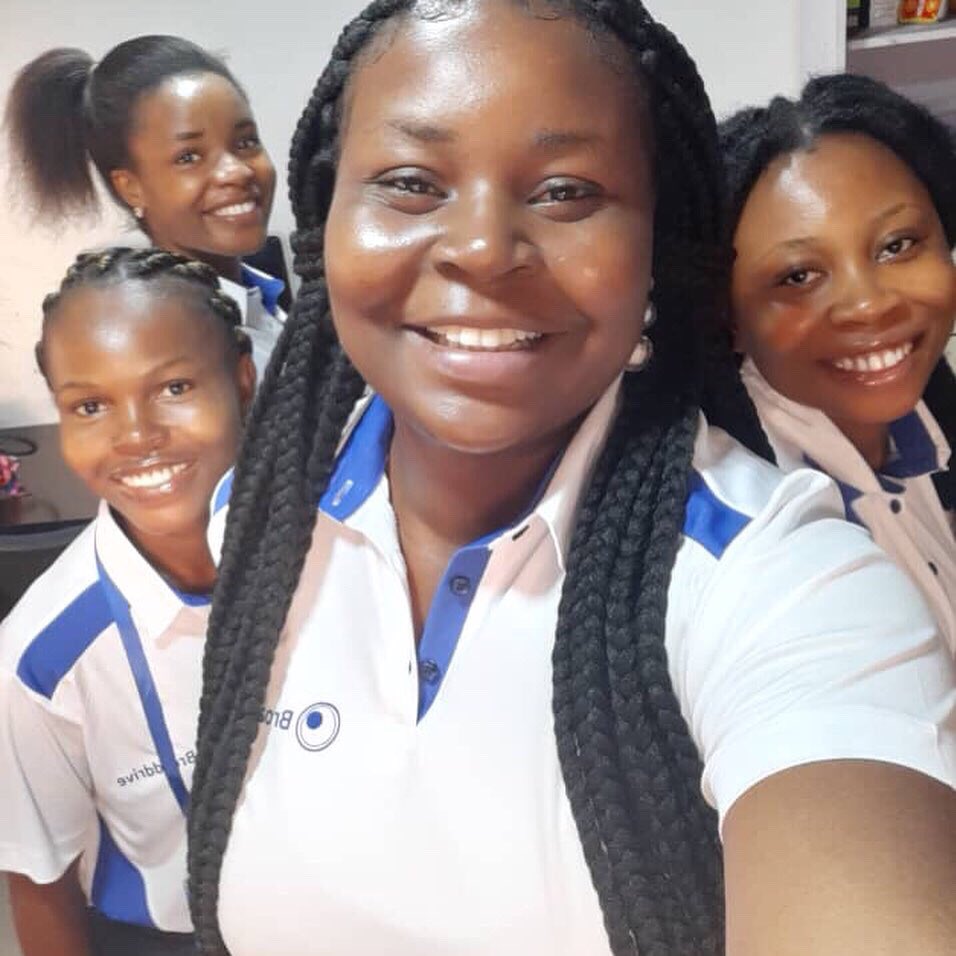 broaddrive's tweet photo. It’s a Friday let’s flaunt our team✌️
#broaddrivehostingsolutions
#broaddrive
#broaddrivehostingsolution
#broaddrivehosting #techcreek #Website #Website #TechNews #technology https://t.co/9qiSI1BLsf