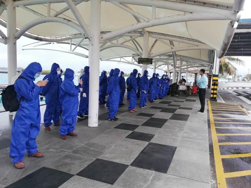 fawzieUL's tweet photo. 102 Chinese National from #Maldives took wing to China today via Colombo on @flysrilankan flight UL102. Thank you @mohamedfiraq @Rosh19871217 for absolute #Safetyprecautionary arrangement #FlyWithTheBest #FlySriLankan https://t.co/yTuvDDrTBM