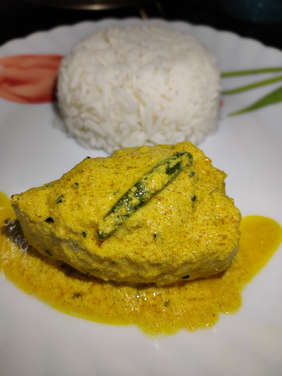 kitchen_queen_s's tweet photo. Bahar barish with lunch pe Ilish
#bhapailish #kitchenqueensaheli https://t.co/T6zjcIHA2Z