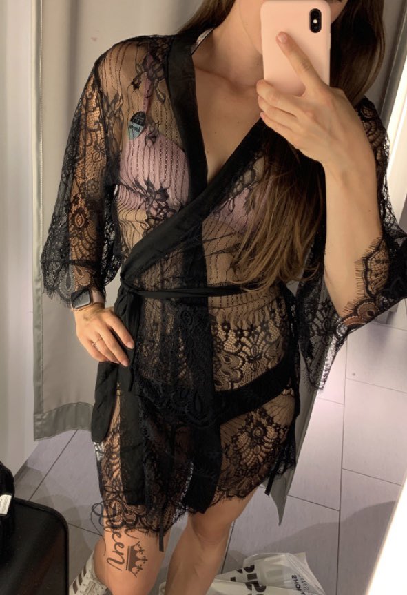 red_queen_94's tweet photo. Sub funded shopping is the best. It was the first time for him so I went easy on him. He was so nervous. 
👸🏻Always such a power trip for me. Love it.

I’ll show all of the stuff I bought on my onlyfans

Btw Happy to reach top 10% and my 60th subscriber 💦

• findom brat • https://t.co/Eeo3zQcHr5