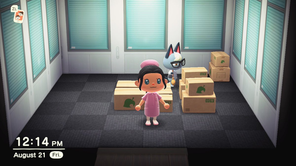 aSquishySnail's tweet photo. Raymond in boxes. Looking for NMTs. Highest offer will get him. Please have an empty plot available today to take him. This will remain open for about 5 hours (unless I receive an offer I can't refuse) #raymondinboxes #acnhvillagerinboxes https://t.co/6JS8fykbdg