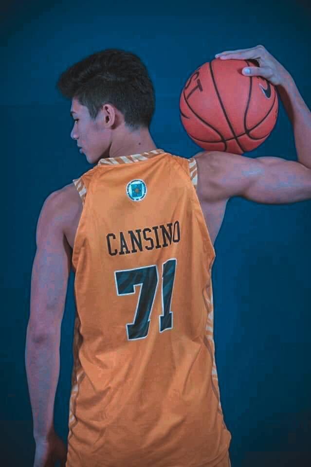 jireh_frezelle7's tweet photo. "Kung bibigyan ako ng isang rason kahit pa man sobrang daming rason na umalis ako, mag-stay ako eh kasi dream school ko ang UST” 

"hindi ko maisip na mag lalaro ako sa ibang kulay kundi dilaw lang" https://t.co/NCJyEeiFkp