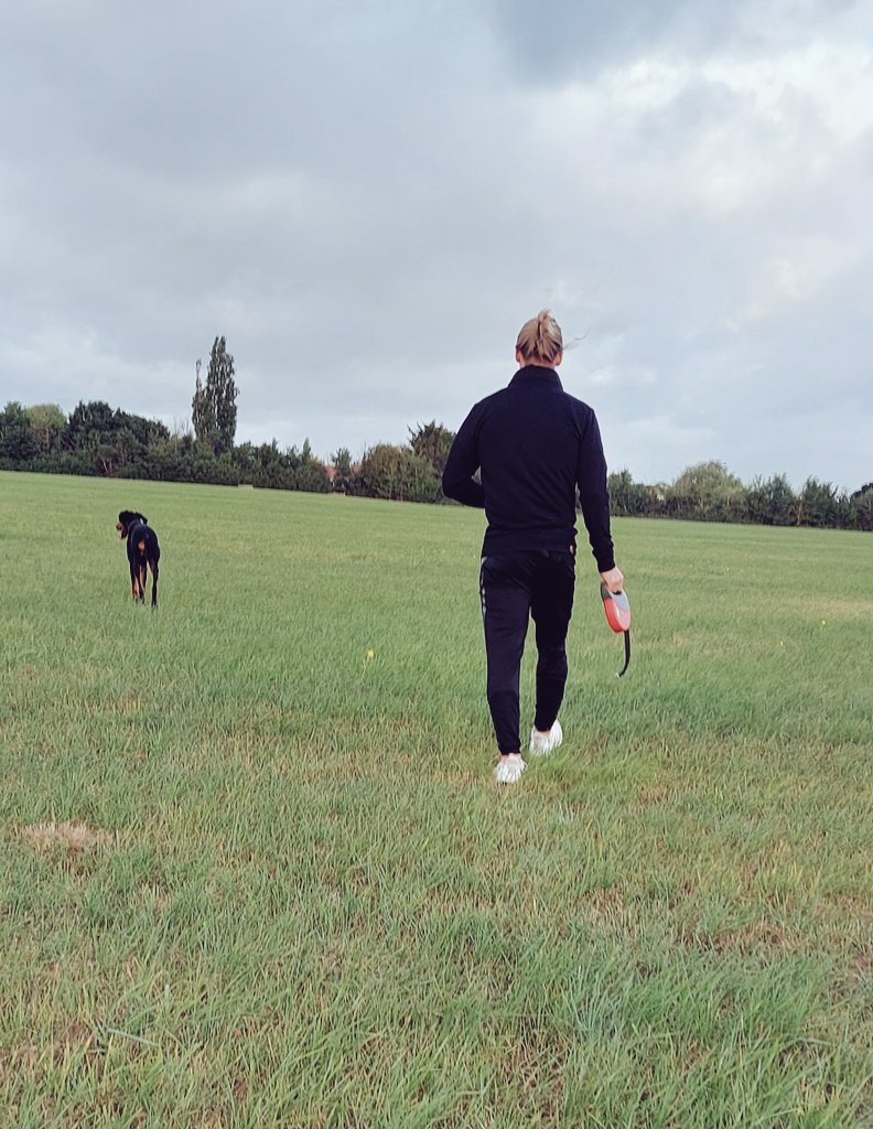 thompson_Jay's tweet photo. Up early today to walk my gorgeous girl and got a cheeky little shoot for @KiPricePhoto later on #sonyuk #modelling https://t.co/98r5fV5bD9