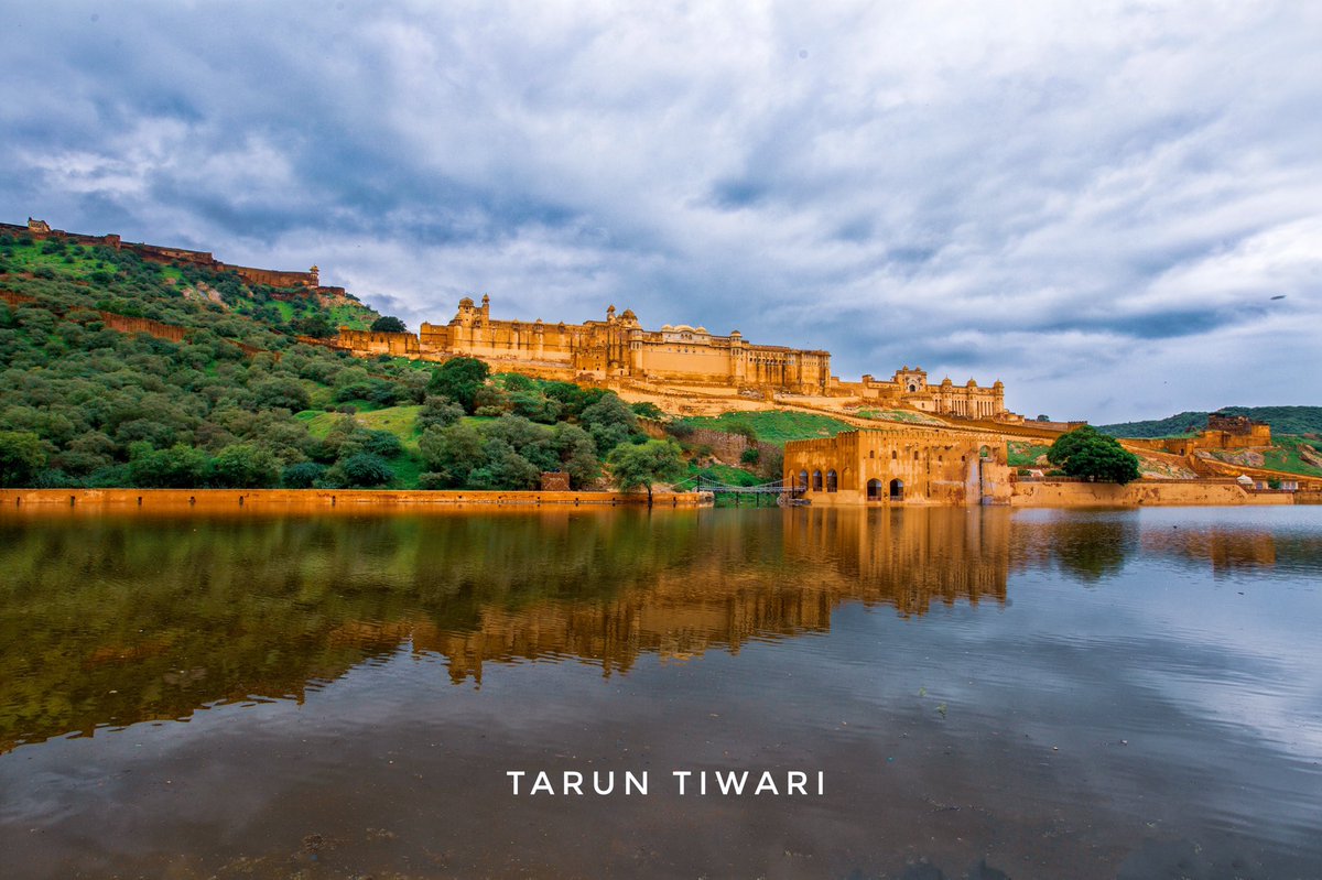 Monsoon magic at amberfort 
#jaipur #Rajasthan #india 
@incredibleindia