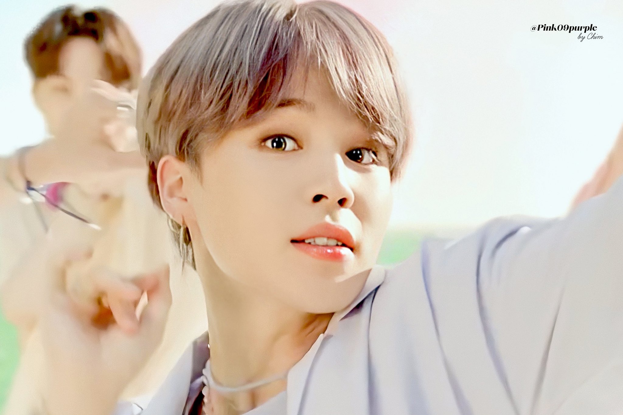 تويتر 𝐂𝐡𝐢𝐦 ʲⁱᵐⁱⁿ على تويتر Bts Dynamite Mvキャプ ボーカルライン高画質にしました 全員分やりたい Amp まだ他も加工したいので枚数多くなりそうならフォロワーﾆﾑ限定の に貼ります 保存の際はrt いいねをお願いできると嬉しいです