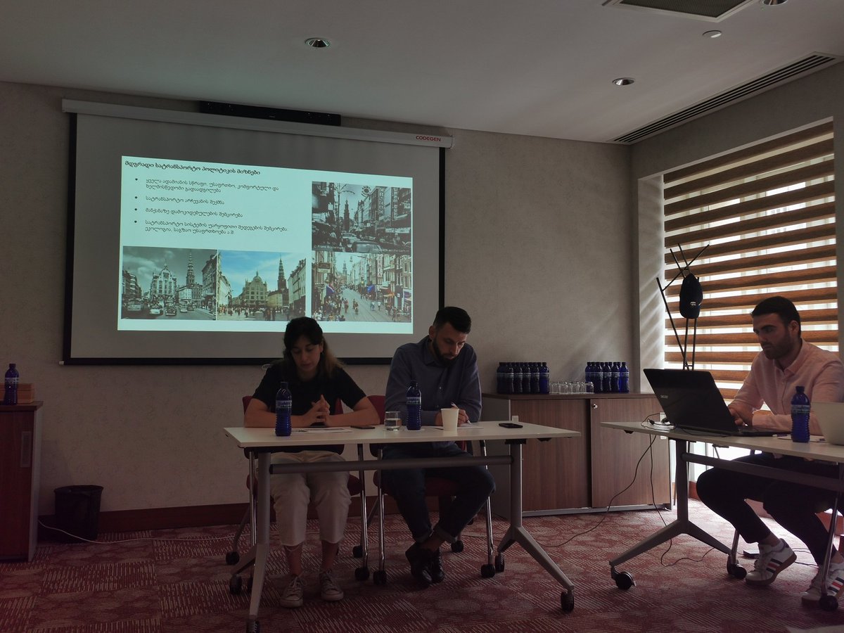 GelaKvashilava's tweet image. #completestreet desing  workshop meeting to discuss @TbilisiCity current renovation projects @EASSTransport @PfRS_Georgia