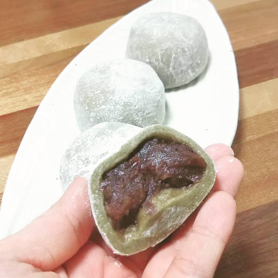 Norinoririx ホームベーカリーの餅つき機能でケール草餅 このケールパウダー苦くも臭くもないからよもぎ粉や抹茶やほうれん草パウダーみたいにお菓子やパンにどんどん美味しく使える れんまる ケール 健康 ケールパウダー ケールレシピ 和菓子 Norinoririx ホームベーカリーの餅つき機能でケール草餅 このケールパウダー苦くも臭くもないからよもぎ粉や抹茶やほうれん草パウダーみたいにお菓子やパンにどんどん美味しく使える れんまる ケール 健康 ケールパウダー ケールレシピ 和菓子