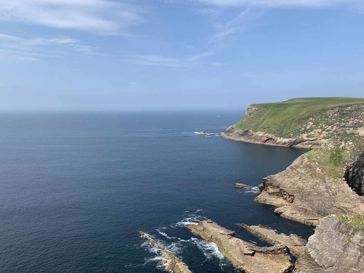 MayoManchester's tweet photo. Are you going to #MakeABreakForIt ?check out @broadhavenbay in #Belmullet #Erris #Mayo & make sure you try #CeathrúThaidhg / #Carrowteige #LoopWalks just a short car journey from hotel to experience one of the best coastal walks in Europe @deric_tv @DiscoverIreland #staycation https://t.co/8so8zNZ6DM
