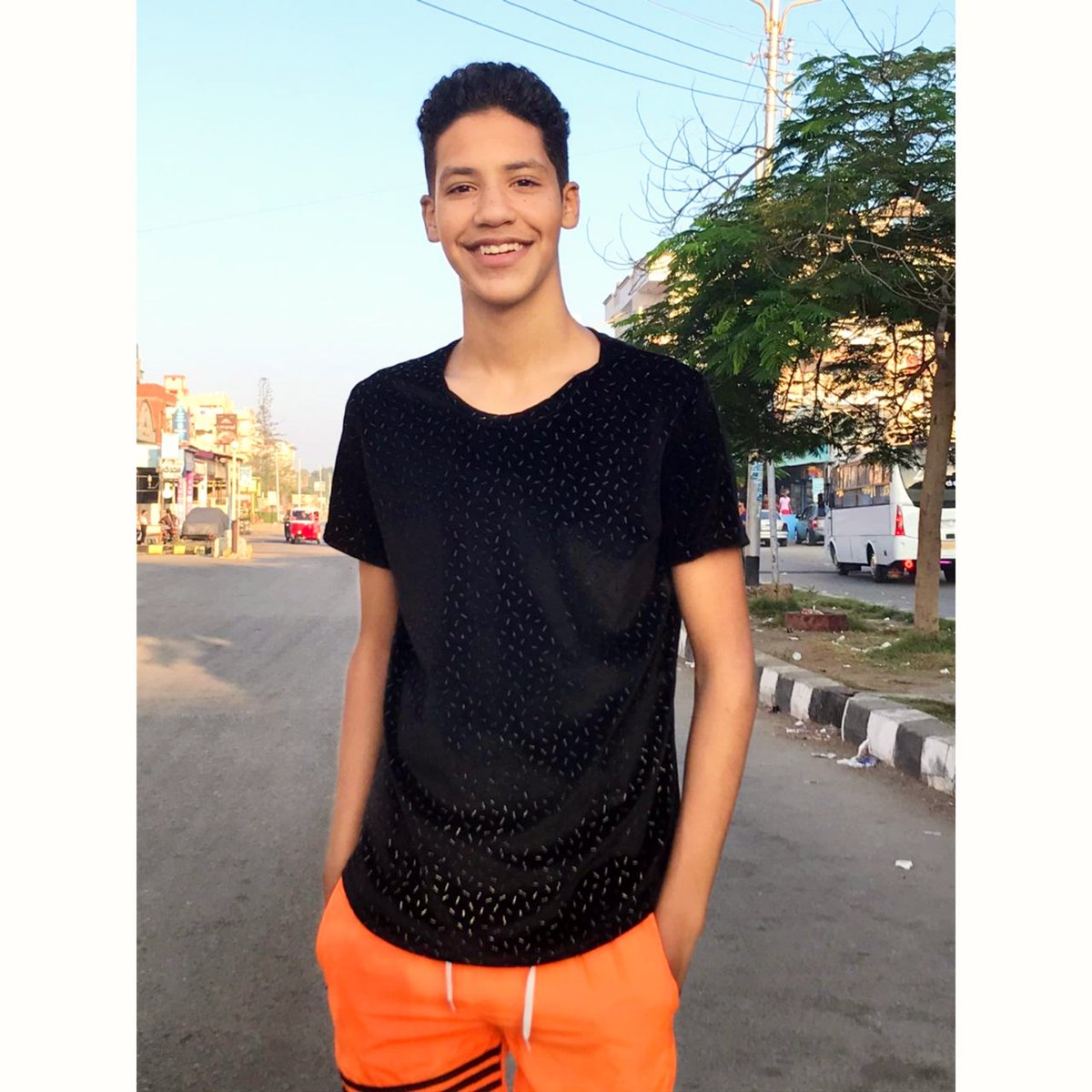 صاحب الكل وحيد.. 🖤