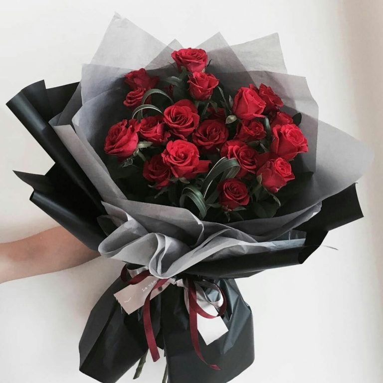 candyftflorist's tweet photo. Selamat siang🌸🌸🌸

From:  🦋
To:  @Ieairvine.

Notes:  happy one day mensiversarry. 🦆 https://t.co/uaI4QUMY5G
