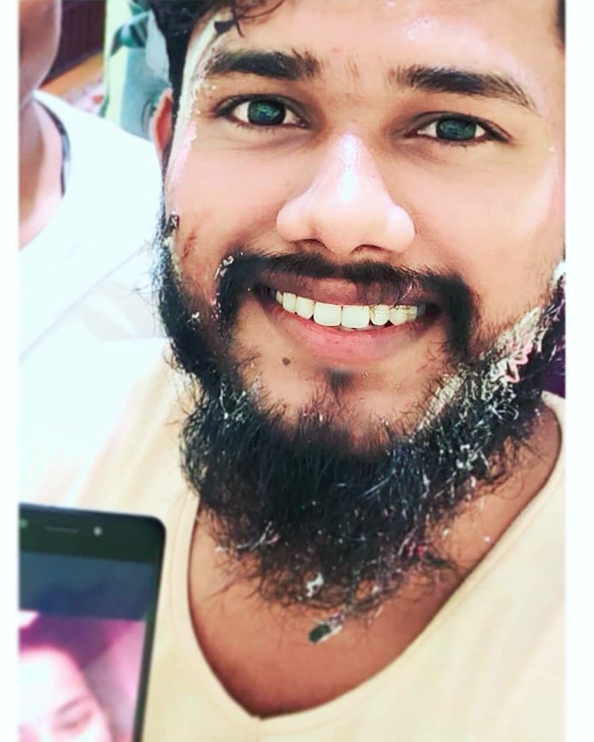 SmartMohanx's tweet photo. On 16Aug on my #birthday. (Reposted)
.
. Follow me ππ
#smart_mohanx
.
#beardstyle #beardman #hotbeard #fitnessmodel #handsome #hotlook #pakka_hyd #beardlover #smartmohanx #hotmodel #beardsofinstagram #bollywoodhot #Mohanx #beardgang #pakka_hyd #sigitimohanrao https://t.co/jQHCMYktSp