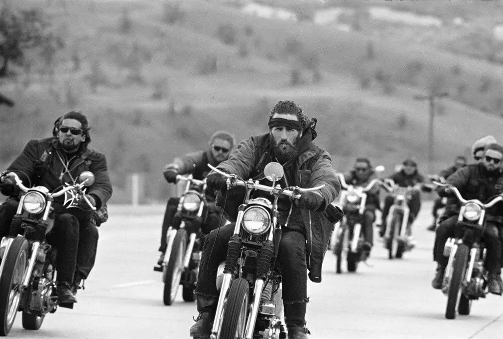 EbrahimHeidari's tweet photo. فرشتگان جهنم
بیکرزفیلد، کالیفرنیا -١٩۶۵
عکس از بیل ری
#BillRay #HellAngels https://t.co/Ahta53TGdj